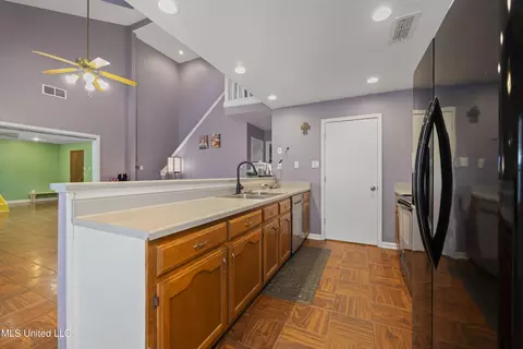 Kitchen - 190 S Getwell Rd, Hernando, MS 38632 photo 1 of 2