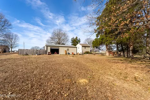 Exterior - 190 S Getwell Rd, Hernando, MS 38632 photo 9 of 10