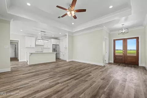Entry Way - 337 V E Howell Rd, Lucedale, MS 39452 photo 1 of 3