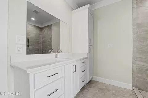 Bath - 337 V E Howell Rd, Lucedale, MS 39452 photo 1 of 4