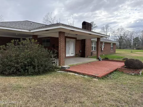 Exterior - 299 SE Bismark Rd, Jayess, MS 39641 photo 4 of 7