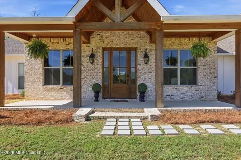 Exterior - 175 Woods Rd, Madison, MS 39110 photo 2 of 7