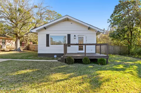 3131 Bachman Rd, D'iberville, MS 39540