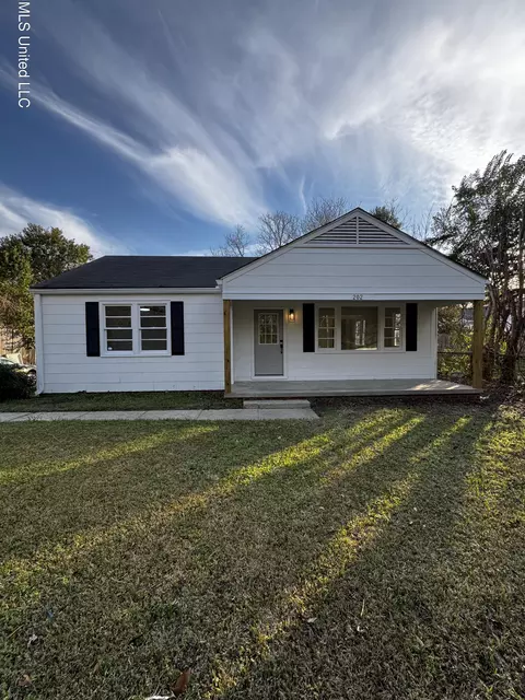 202 Winchester Rd, Natchez, MS 39120