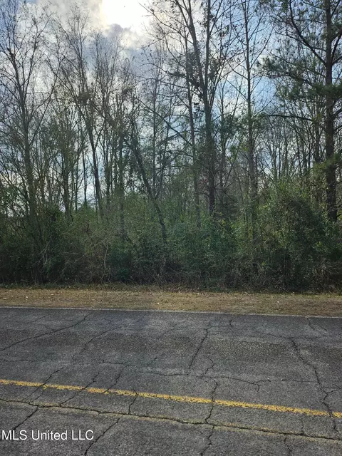 000 Quinlivan Rd, Mccomb, MS 39648
