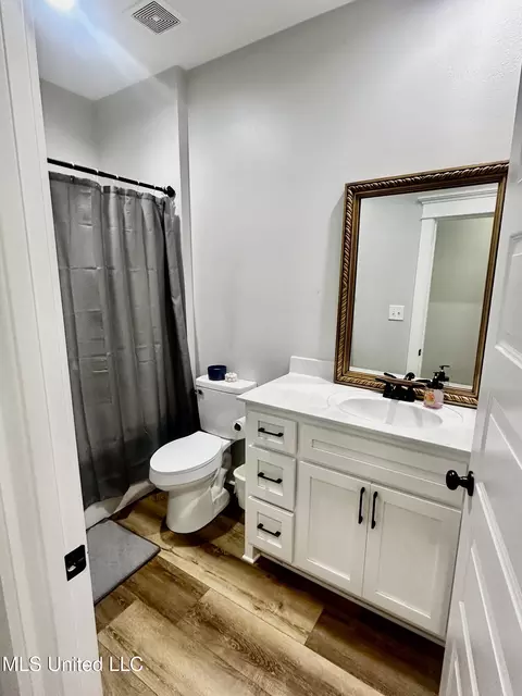 Bath - 118 Trevor Ln, Lucedale, MS 39452 photo 1 of 4
