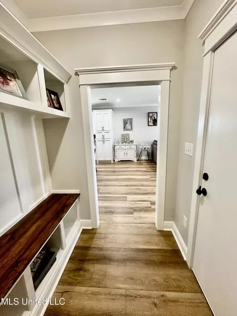 Entry Way - 118 Trevor Ln, Lucedale, MS 39452 photo 2 of 3