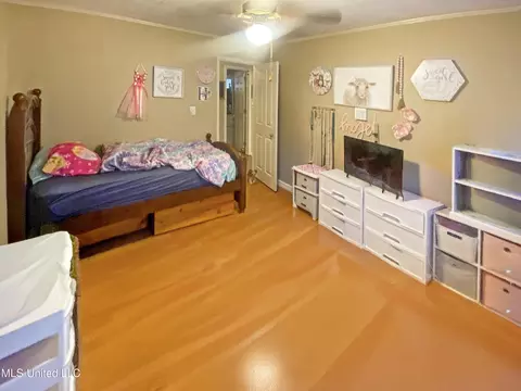 Bedroom - 104 City Limits Rd, Brandon, MS 39042 photo 4 of 4