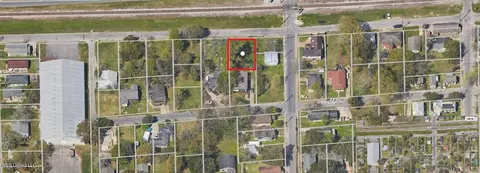 561 Esters Blvd, Biloxi, MS 39530 photo 2