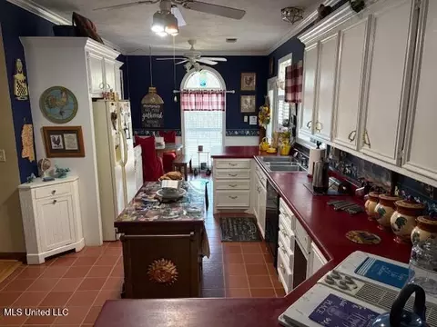 315 Mclemore Road Rd, Walnut Grove, MS 39189 photo 10