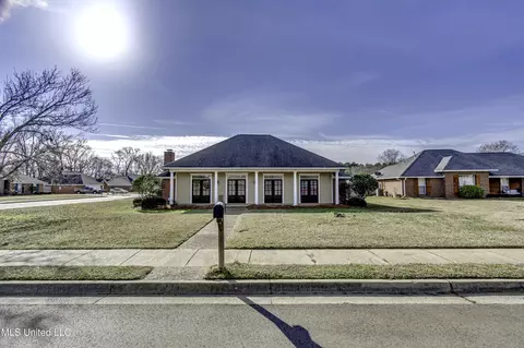 101 Hayfield Pl, Madison, MS 39110