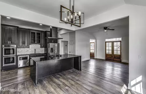 Kitchen - 101 Hayfield Pl, Madison, MS 39110 photo 2 of 8