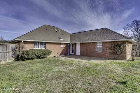Exterior - 101 Hayfield Pl, Madison, MS 39110 photo 8 of 13