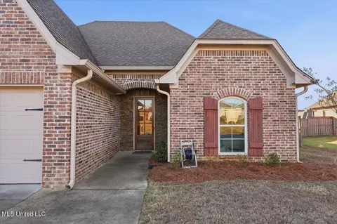 Exterior - 404 Winterfield Way, Brandon, MS 39042 photo 3 of 6