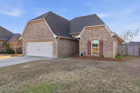 Exterior - 404 Winterfield Way, Brandon, MS 39042 photo 2 of 6