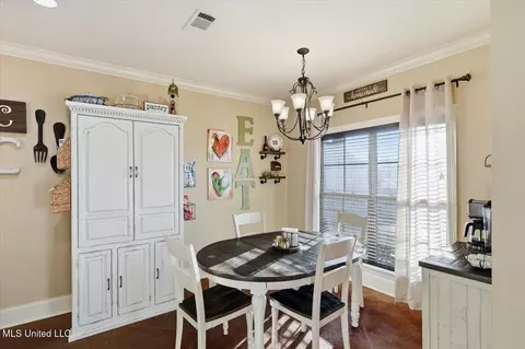 Dining - 404 Winterfield Way, Brandon, MS 39042 photo 1 of 2