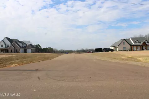 12 Taylor Nichole Rd, Byhalia, MS 38611