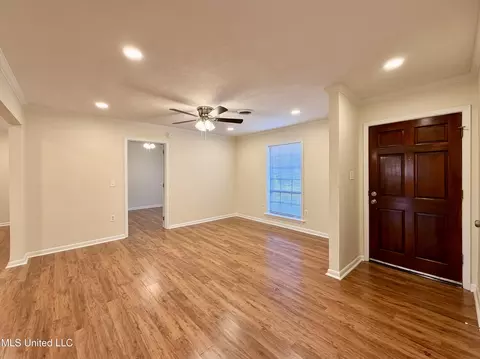 Living - 1406 Post Rd, Clinton, MS 39056 photo 5 of 10