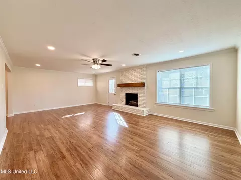 Living - 1406 Post Rd, Clinton, MS 39056 photo 7 of 10