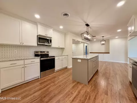 Kitchen - 1406 Post Rd, Clinton, MS 39056 photo 2 of 6