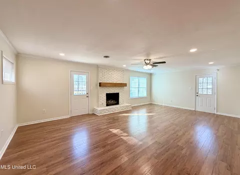 Living - 1406 Post Rd, Clinton, MS 39056 photo 10 of 10