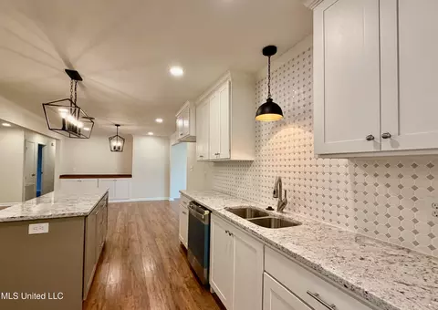 Kitchen - 1406 Post Rd, Clinton, MS 39056 photo 4 of 6