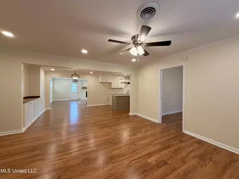 Living - 1406 Post Rd, Clinton, MS 39056 photo 6 of 10