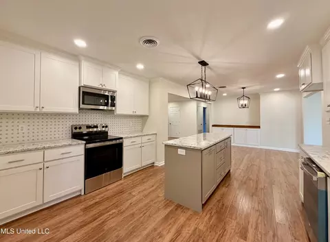 Kitchen - 1406 Post Rd, Clinton, MS 39056 photo 3 of 6