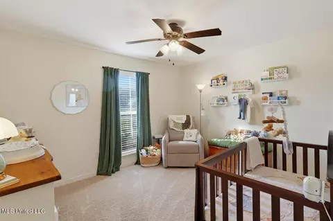 Bedroom - 300 White Oak Dr, Brandon, MS 39047 photo 3 of 4