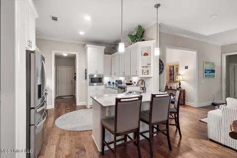 Kitchen - 137 Hampton Rdg, Madison, MS 39110 photo 1 of 3