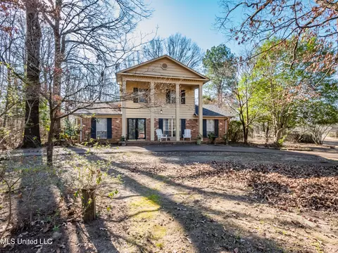 104 Shagbark Dr, Batesville, MS 38606