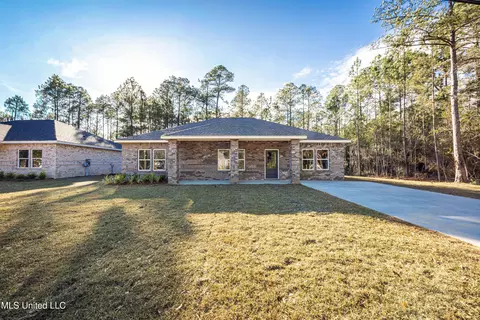 8319 Martin Bluff Rd, Gautier, MS 39553