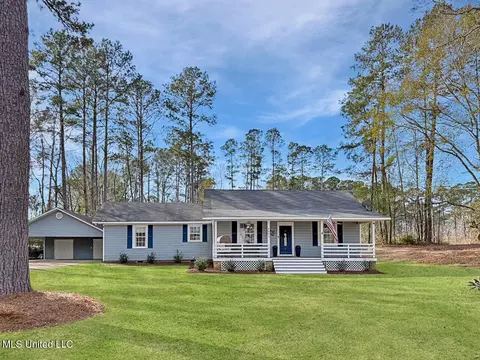 1053 Johnston Station Rd, Summit, MS 39666