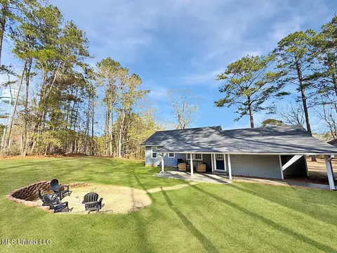 Exterior - 1053 Johnston Station Rd, Summit, MS 39666 photo 6 of 9