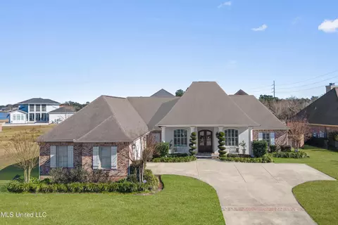 394 Fly Away Ct, Biloxi, MS 39531