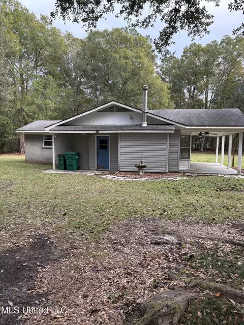 Exterior - 5809 Kings Rd, Moss Point, MS 39563 photo 2 of 7