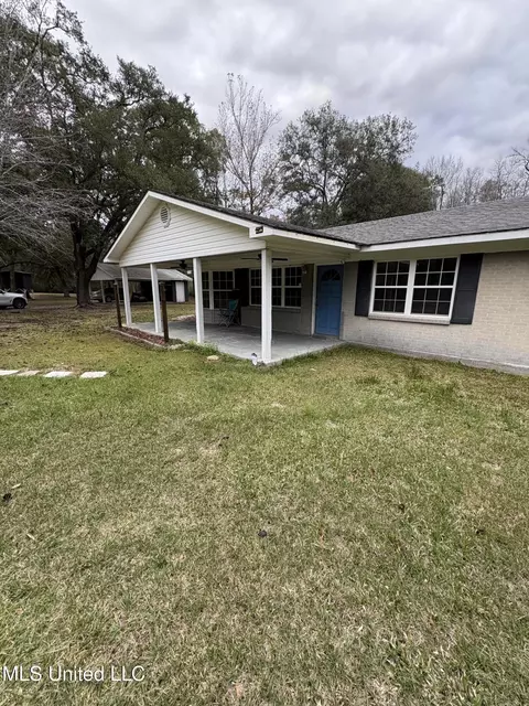 Exterior - 5809 Kings Rd, Moss Point, MS 39563 photo 3 of 7