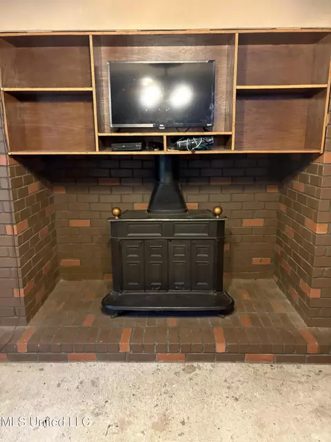 Other - 5809 Kings Rd, Moss Point, MS 39563 photo 7 of 14