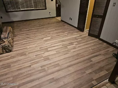 Living - 4790 Old Poplar Rd, Jackson, MS 39212 photo 1 of 1