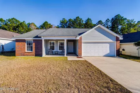 11282 River Bend Dr, Gulfport, MS 39503