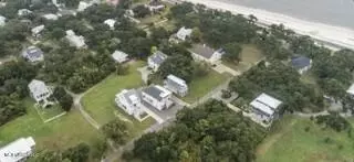 114 Cedar Ave, Pass Christian, MS 39571