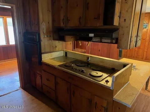 Kitchen - 105 E Sunset, Brandon, MS 39042 photo 1 of 5