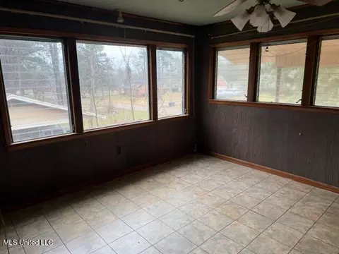 Living - 105 E Sunset, Brandon, MS 39042 photo 5 of 5