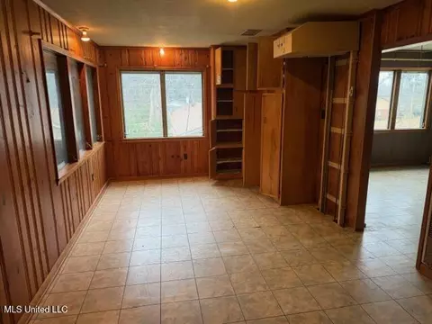 Living - 105 E Sunset, Brandon, MS 39042 photo 4 of 5