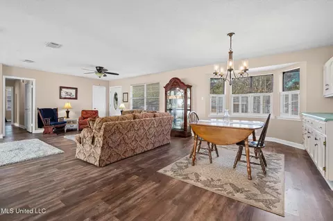 Dining - 2924 Dantzler St, Moss Point, MS 39563 photo 1 of 2