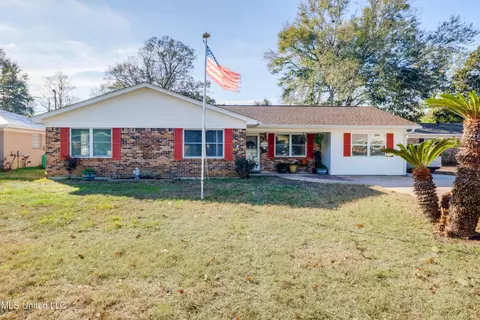 1713 James Madison Dr, Biloxi, MS 39531
