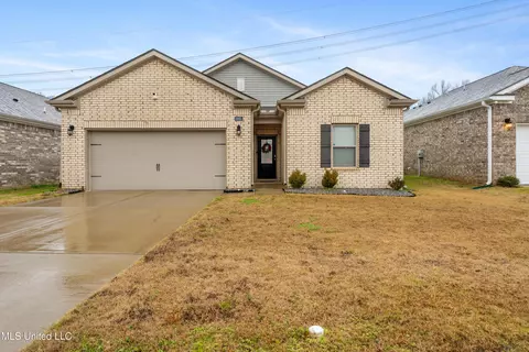 8865 Mary Frances Dr, Southaven, MS 38671