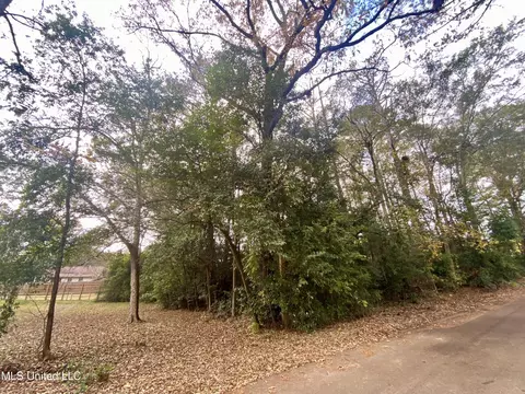 800 Jackson Ave, Mccomb, MS 39648 photo 4