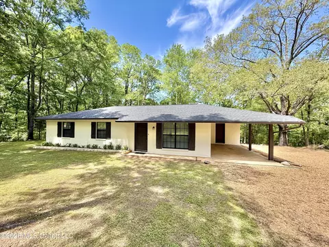 4194 Burt Loop Rd, Crystal Springs, MS 39059