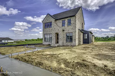 1010 Crepe Myrtle Dr, Brandon, MS 39047
